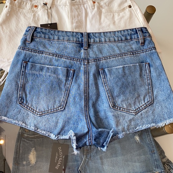 Tobi Jean Shorts - Picture 3 of 3